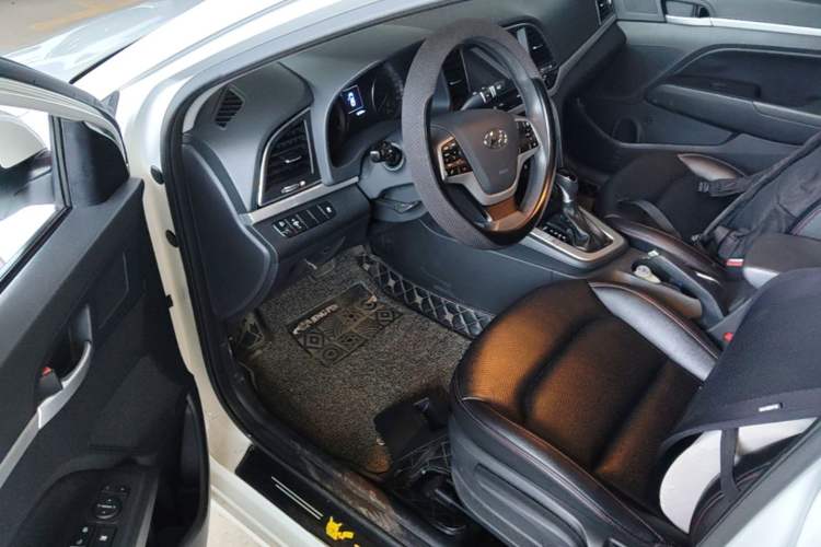 Used Hyundai Elantra (6th Generation / Lingdong) 2016 1.6L Automatic ZhiXuan – Elite Version Driver Seat
