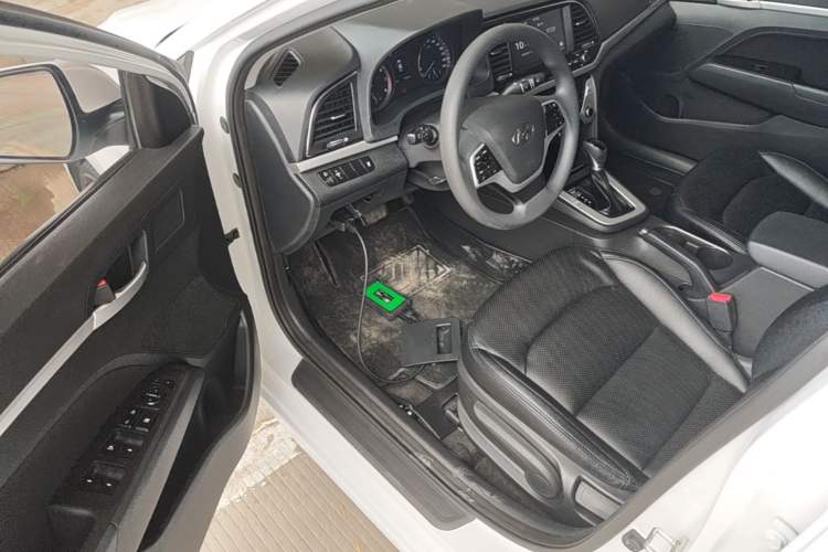 Used Hyundai Elantra (6th Generation / Lingdong) 2016 1.6L Automatic ZhiXuan – Elite Version Driver Seat