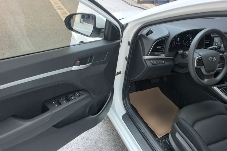 Used Hyundai Elantra (6th Generation / Lingdong) 2016 1.6L Automatic ZhiXuan – Elite Version Driver Seat