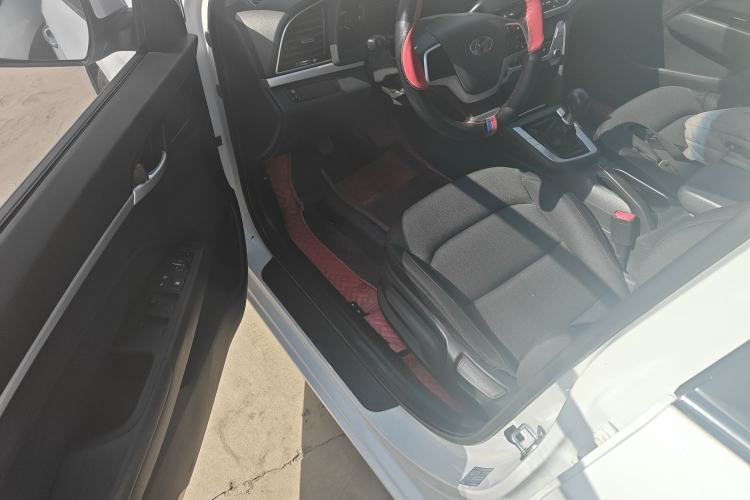 Used Hyundai Elantra (6th Generation / Lingdong) 2016 1.6L Manual ZhiXuan·Youth Edition Driver Seat
