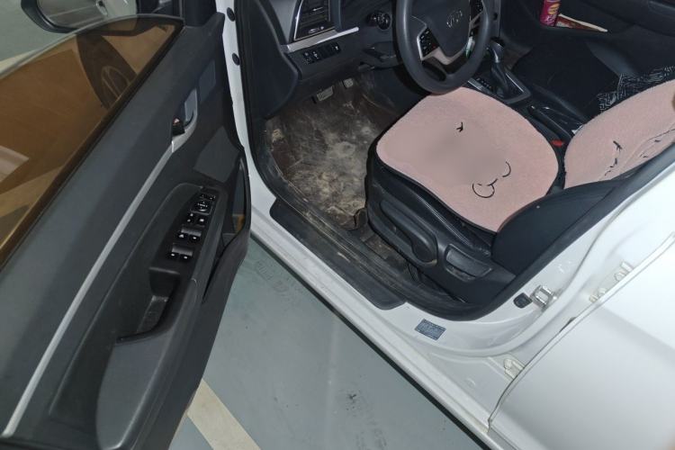 Used Hyundai Elantra (6th Generation / Lingdong) 2016 1.6L Automatic ZhiXuan – Elite Version Driver Seat