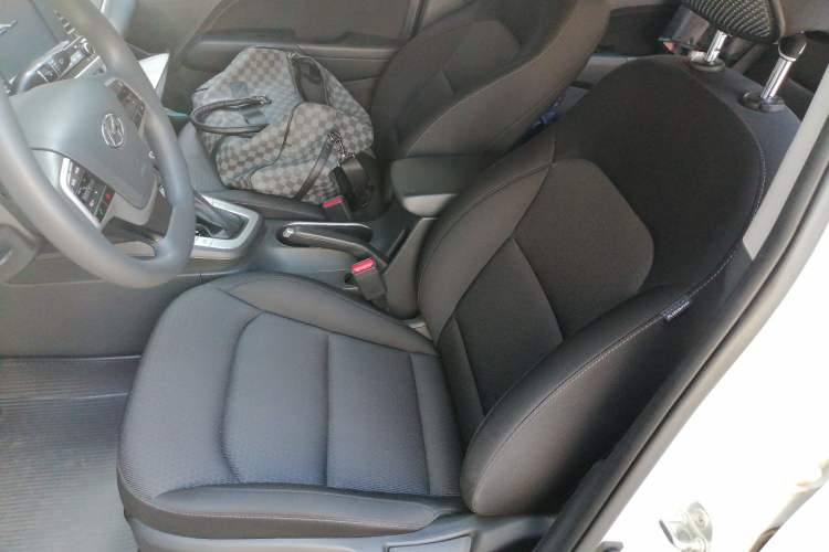 Used Hyundai Elantra (6th Generation / Lingdong) 2016 1.6L Automatic ZhiXuan – Elite Version Driver Seat