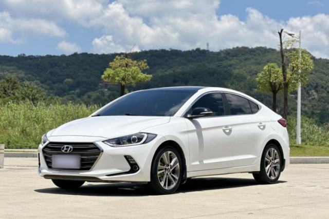 Używany Hyundai Elantra (6th Generation / Lingdong) 2016 1.6L Automatic ZhiXuan – Elite Version
