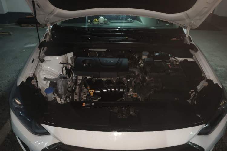 Used Hyundai Elantra (6th Generation / Lingdong) 2016 1.6L Automatic ZhiXuan – Elite Version Engine Bay