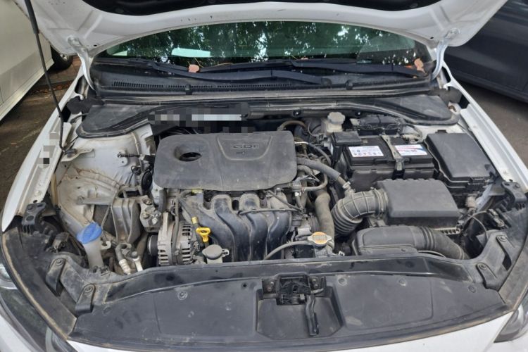 Used Hyundai Elantra (6th Generation / Lingdong) 2016 1.6L Automatic ZhiXuan – Elite Version Engine Bay