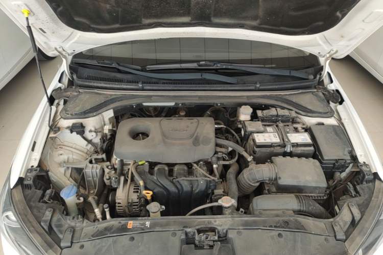 Used Hyundai Elantra (6th Generation / Lingdong) 2016 1.6L Automatic ZhiXuan – Elite Version Engine Bay