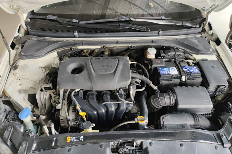 Used Hyundai Elantra (6th Generation / Lingdong) 2016 1.6L Automatic ZhiXuan – Elite Version Engine Bay
