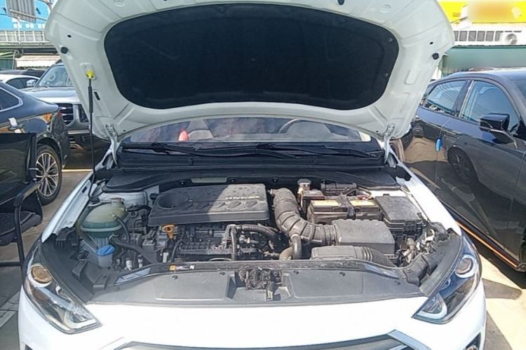 Used Hyundai Elantra (6th Generation / Lingdong) 2016 1.4T Dual-Clutch Xuan Dong · Dynamic Version Engine Bay
