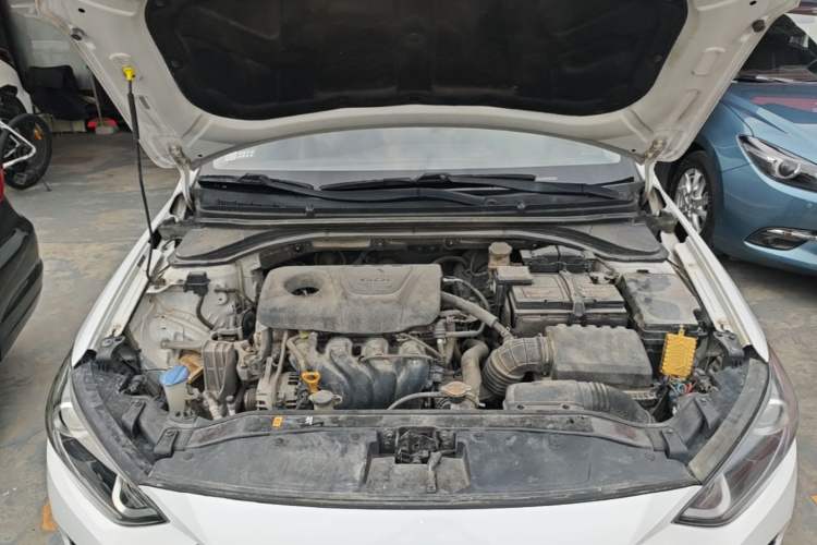 Used Hyundai Elantra (6th Generation / Lingdong) 2016 1.6L Automatic ZhiXuan – Elite Version Engine Bay