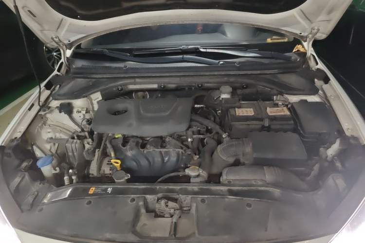Used Hyundai Elantra (6th Generation / Lingdong) 2016 1.6L Automatic ZhiXuan – Elite Version Engine Bay
