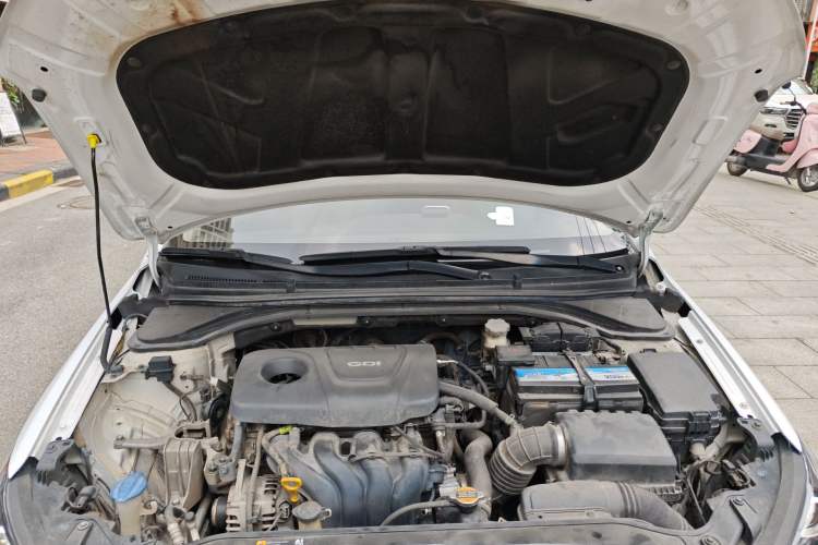 Used Hyundai Elantra (6th Generation / Lingdong) 2016 1.6L Automatic ZhiXuan – Elite Version Engine Bay