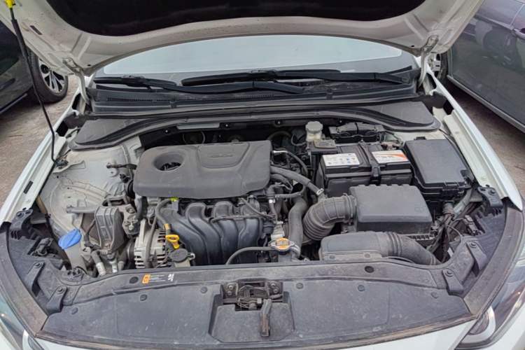 Used Hyundai Elantra (6th Generation / Lingdong) 2016 1.6L Automatic ZhiXuan – Elite Version Engine Bay