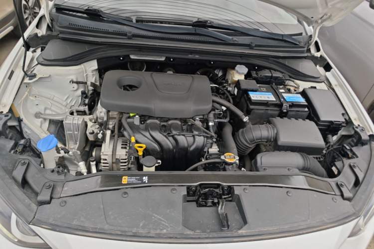 Used Hyundai Elantra (6th Generation / Lingdong) 2016 1.6L Automatic ZhiXuan – Elite Version Engine Bay
