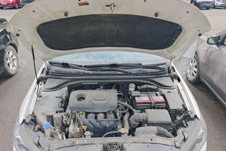 Used Hyundai Elantra (6th Generation / Lingdong) 2016 1.6L Automatic ZhiXuan – Elite Version Engine Bay