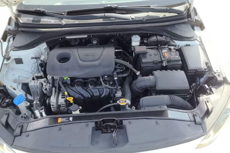 Used Hyundai Elantra (6th Generation / Lingdong) 2016 1.6L Automatic ZhiXuan – Elite Version Engine Bay