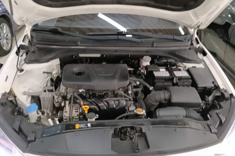 Used Hyundai Elantra (6th Generation / Lingdong) 2016 1.6L Automatic ZhiXuan – Elite Version Engine Bay