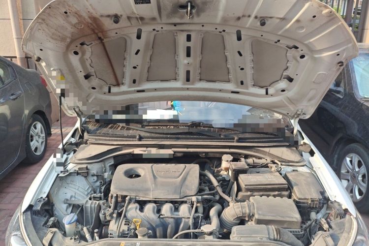 Used Hyundai Elantra (6th Generation / Lingdong) 2016 1.6L Manual ZhiXuan·Youth Edition Engine Bay
