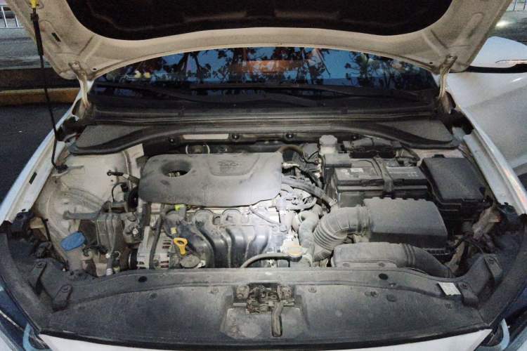 Used Hyundai Elantra (6th Generation / Lingdong) 2016 1.6L Automatic ZhiXuan – Elite Version Engine Bay