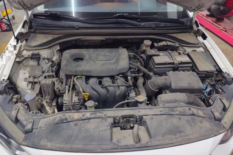 Used Hyundai Elantra (6th Generation / Lingdong) 2016 1.6L Automatic ZhiXuan – Elite Version Engine Bay