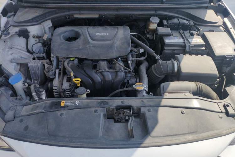 Used Hyundai Elantra (6th Generation / Lingdong) 2016 1.6L Automatic ZhiXuan · Flagship Edition Engine Bay