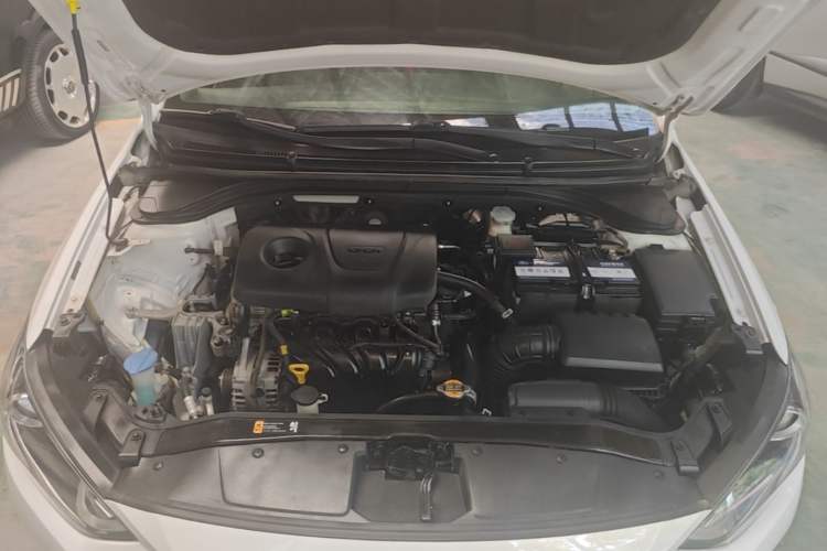 Used Hyundai Elantra (6th Generation / Lingdong) 2016 1.6L Automatic ZhiXuan – Elite Version Engine Bay
