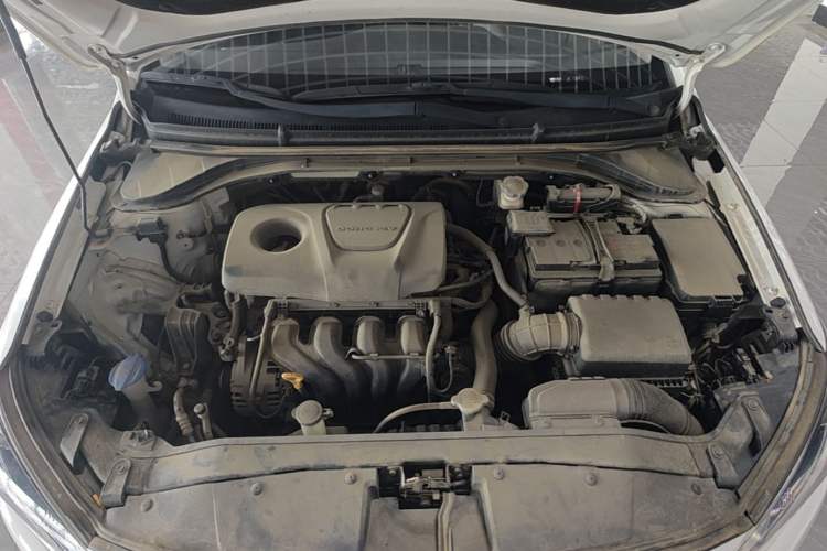 Used Hyundai Elantra (6th Generation / Lingdong) 2016 1.6L Manual ZhiXuan·Youth Edition Engine Bay