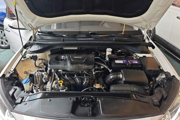 Used Hyundai Elantra (6th Generation / Lingdong) 2016 1.6L Automatic ZhiXuan – Elite Version Engine Bay