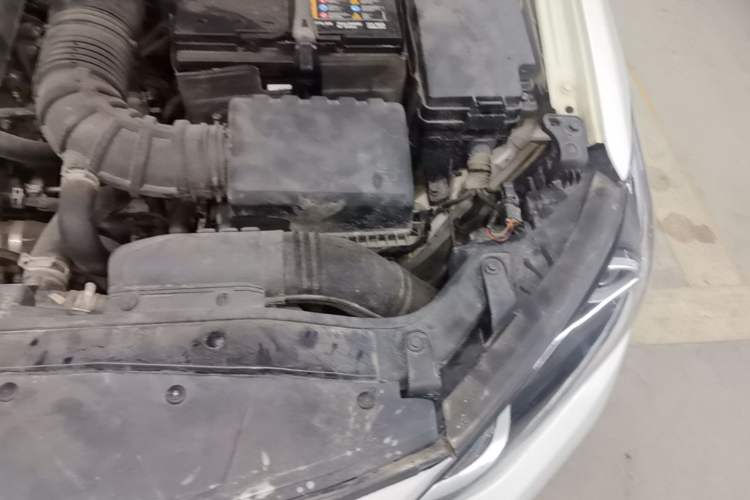Used Hyundai Elantra (6th Generation / Lingdong) 2016 1.4T Dual-Clutch Xuan Dong · Dynamic Version Engine Bay Left