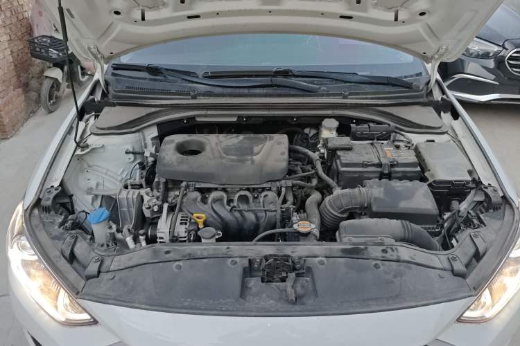 Used Hyundai Elantra (6th Generation / Lingdong) 2016 1.6L Manual ZhiXuan·Youth Edition Engine Bay