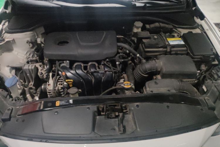 Used Hyundai Elantra (6th Generation / Lingdong) 2016 1.6L Automatic ZhiXuan – Elite Version Engine Bay