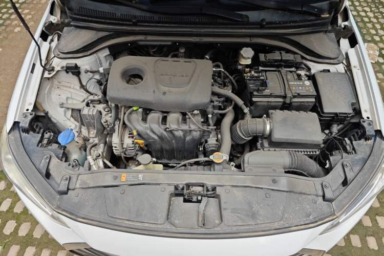 Used Hyundai Elantra (6th Generation / Lingdong) 2016 1.6L Automatic ZhiXuan – Elite Version Engine Bay