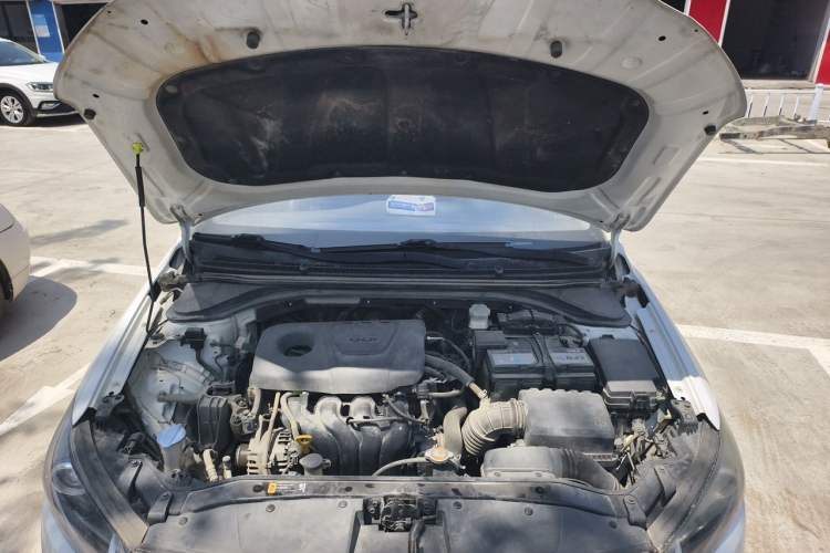 Used Hyundai Elantra (6th Generation / Lingdong) 2016 1.6L Automatic ZhiXuan – Elite Version Engine Bay