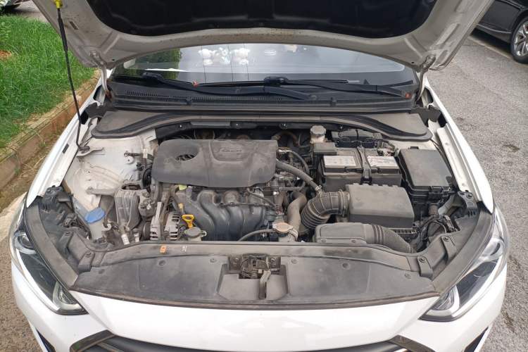 Used Hyundai Elantra (6th Generation / Lingdong) 2016 1.6L Automatic ZhiXuan – Elite Version Engine Bay