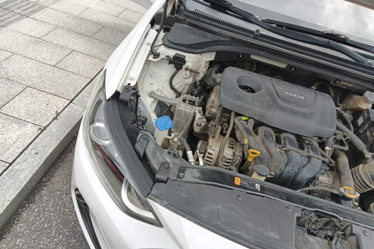 Used Hyundai Elantra (6th Generation / Lingdong) 2016 1.6L Automatic ZhiXuan – Elite Version Engine Bay Right