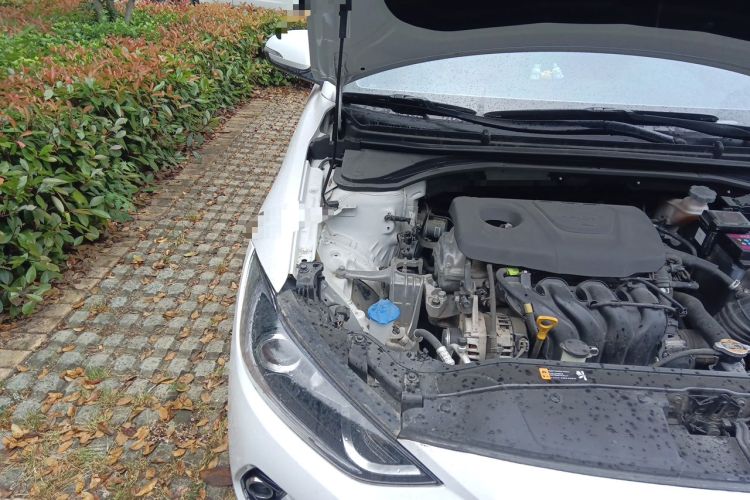 Used Hyundai Elantra (6th Generation / Lingdong) 2016 1.6L Automatic ZhiXuan – Elite Version Engine Bay Right
