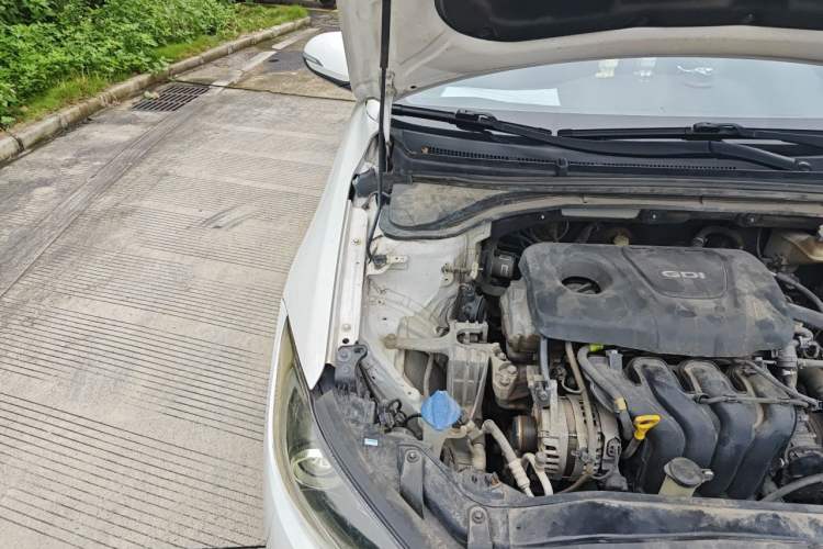 Used Hyundai Elantra (6th Generation / Lingdong) 2016 1.6L Automatic ZhiXuan – Elite Version Engine Bay Right