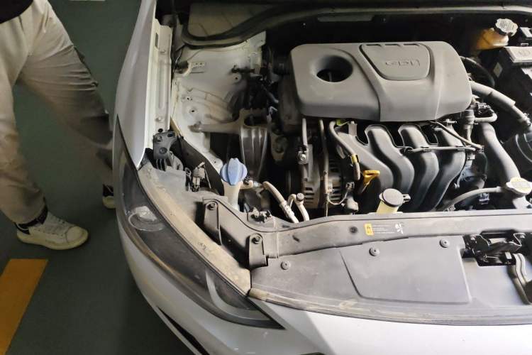 Used Hyundai Elantra (6th Generation / Lingdong) 2016 1.6L Automatic ZhiXuan – Elite Version Engine Bay Right