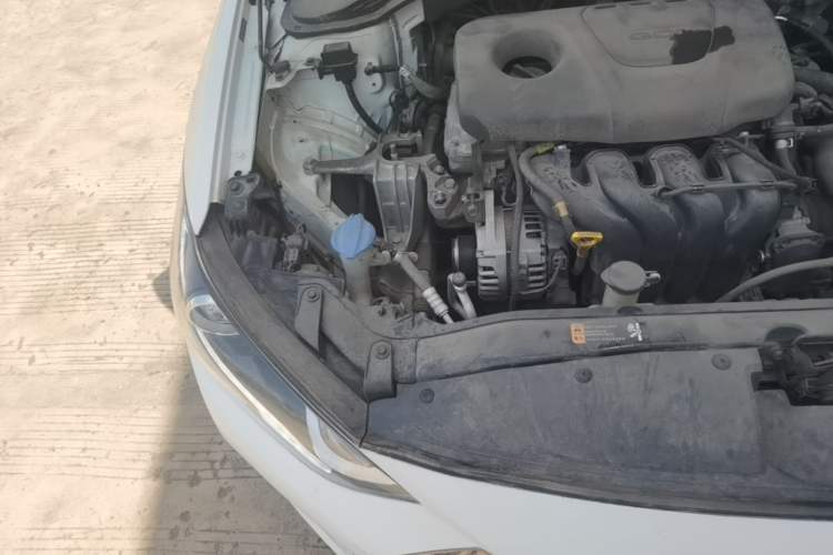 Used Hyundai Elantra (6th Generation / Lingdong) 2016 1.6L Automatic ZhiXuan – Elite Version Engine Bay Right