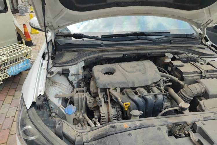 Used Hyundai Elantra (6th Generation / Lingdong) 2016 1.6L Automatic ZhiXuan – Elite Version Engine Bay Right