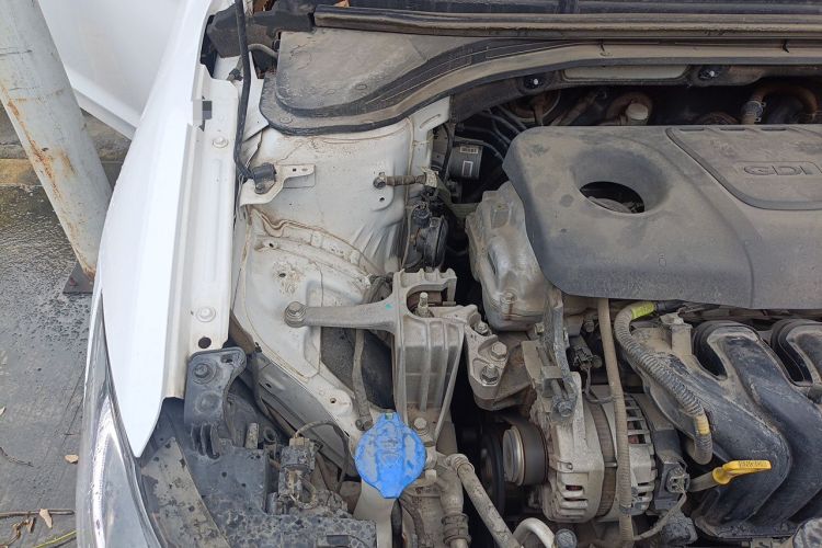 Used Hyundai Elantra (6th Generation / Lingdong) 2016 1.6L Automatic ZhiXuan – Elite Version Engine Bay Right
