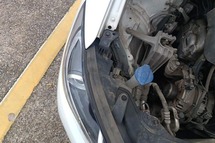 Used Hyundai Elantra (6th Generation / Lingdong) 2016 1.6L Automatic ZhiXuan · Luxury Version Engine Bay Right