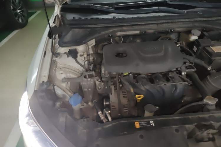 Used Hyundai Elantra (6th Generation / Lingdong) 2016 1.6L Automatic ZhiXuan – Elite Version Engine Bay Right