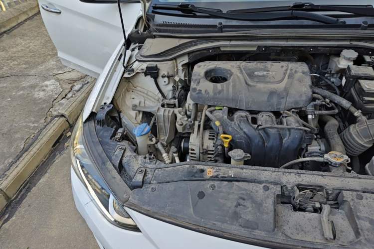Used Hyundai Elantra (6th Generation / Lingdong) 2016 1.6L Automatic ZhiXuan – Elite Version Engine Bay Right