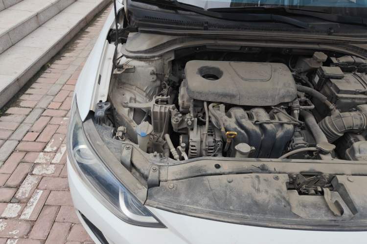 Used Hyundai Elantra (6th Generation / Lingdong) 2016 1.6L Automatic ZhiXuan – Elite Version Engine Bay Right