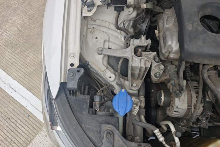 Used Hyundai Elantra (6th Generation / Lingdong) 2016 1.6L Automatic ZhiXuan – Elite Version Engine Bay Right