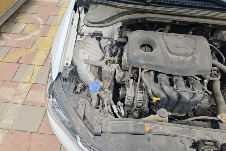 Used Hyundai Elantra (6th Generation / Lingdong) 2016 1.6L Automatic ZhiXuan – Elite Version Engine Bay Right