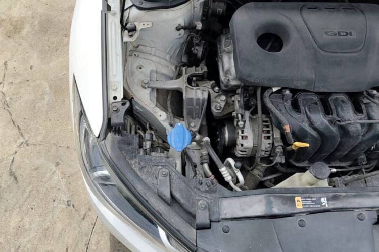 Used Hyundai Elantra (6th Generation / Lingdong) 2016 1.6L Automatic ZhiXuan – Elite Version Engine Bay Right