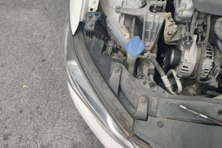Used Hyundai Elantra (6th Generation / Lingdong) 2016 1.6L Automatic ZhiXuan – Elite Version Engine Bay Right