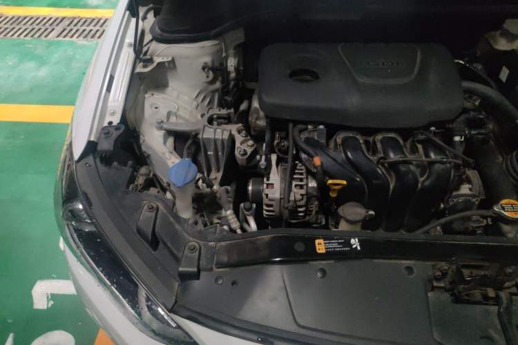 Used Hyundai Elantra (6th Generation / Lingdong) 2016 1.6L Automatic ZhiXuan – Elite Version Engine Bay Right