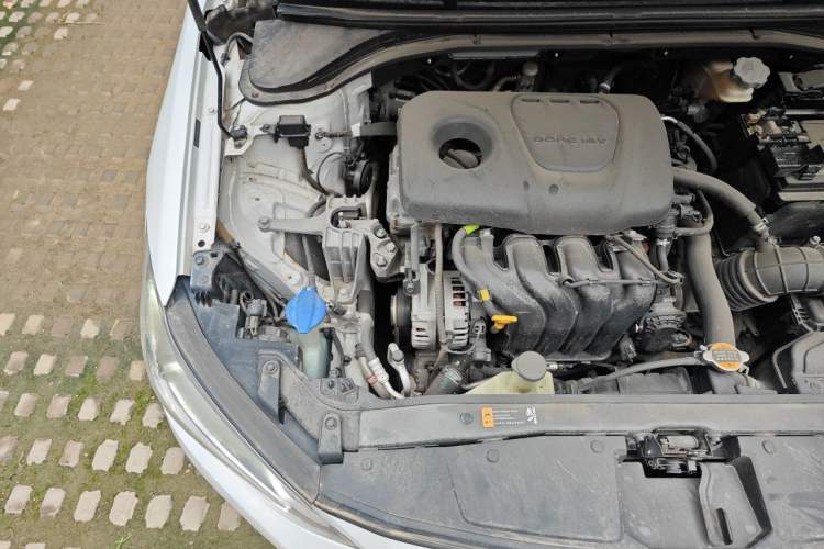 Used Hyundai Elantra (6th Generation / Lingdong) 2016 1.6L Automatic ZhiXuan – Elite Version Engine Bay Right